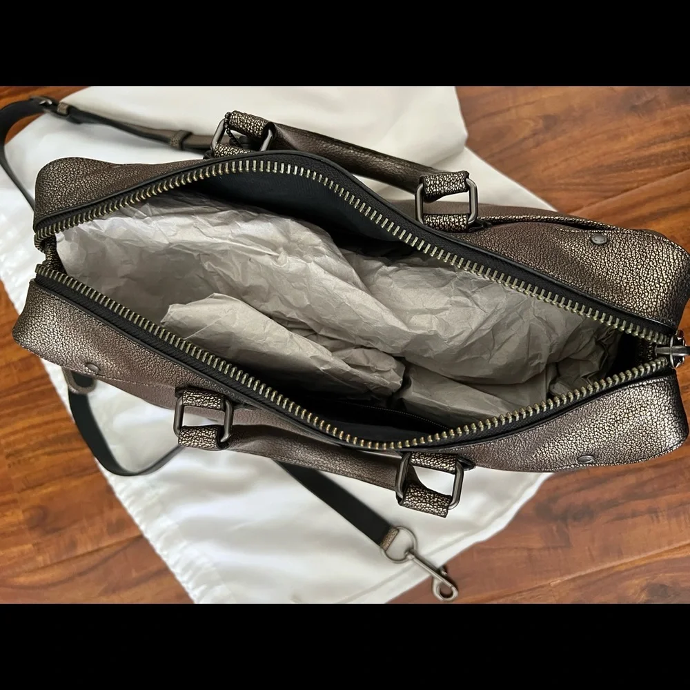 Authentic Coach Handbag - Picture 5 of 7